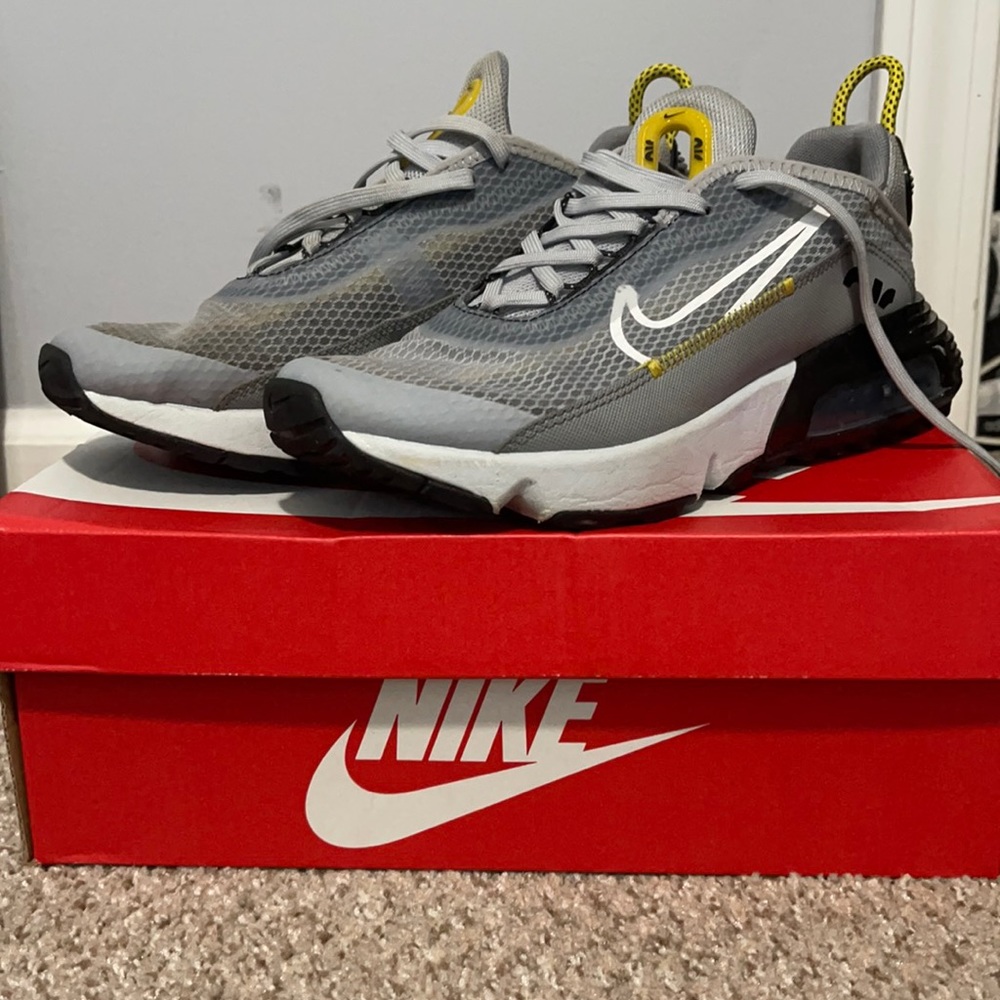 Nike AirMax 2090